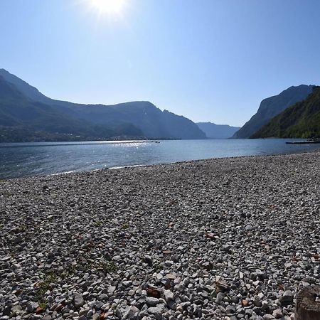 Appartamento Margherita - Bellagio Wild Flowers Oliveto Lario Exterior photo